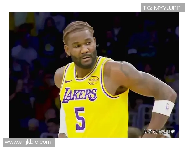 最新战报:三分王全场高光瞬间集锦 最新战报:三分王全场高光瞬间集锦