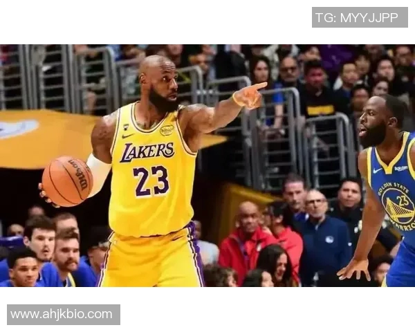 今日焦点战:詹姆斯对决即将打响 今日焦点战:詹姆斯对决即将打响