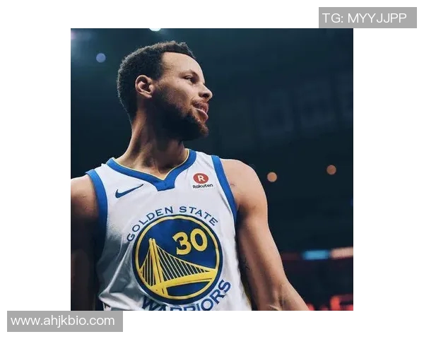 库里评分出炉:是高光还是低迷? 库里评分出炉:是高光还是低迷?