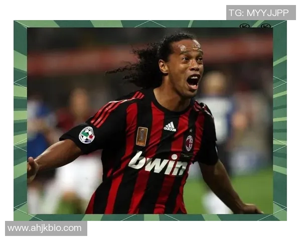 回顾AC米兰感人一幕 球场上泪水与荣耀交织的瞬间 回顾AC米兰感人一幕 球场上泪水与荣耀交织的瞬间